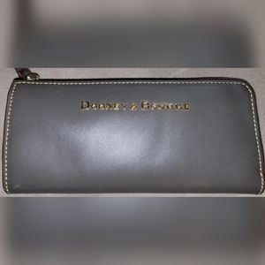 Dooney & Bourke Wallet - EUC